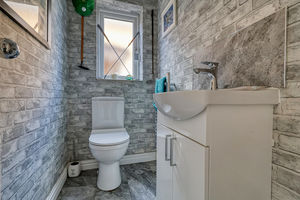 WC- click for photo gallery